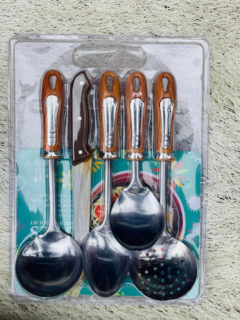 Cookware set