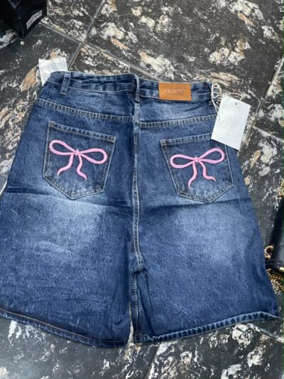 Mom short